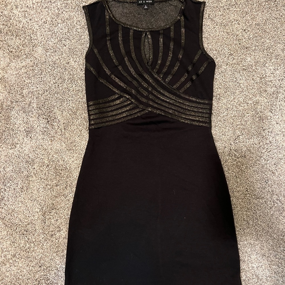 Black and gold bodycon dress